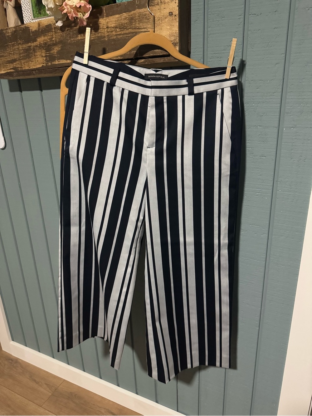 Donna Karan Striped Wide-Leg Women’s Pants in Navy and White